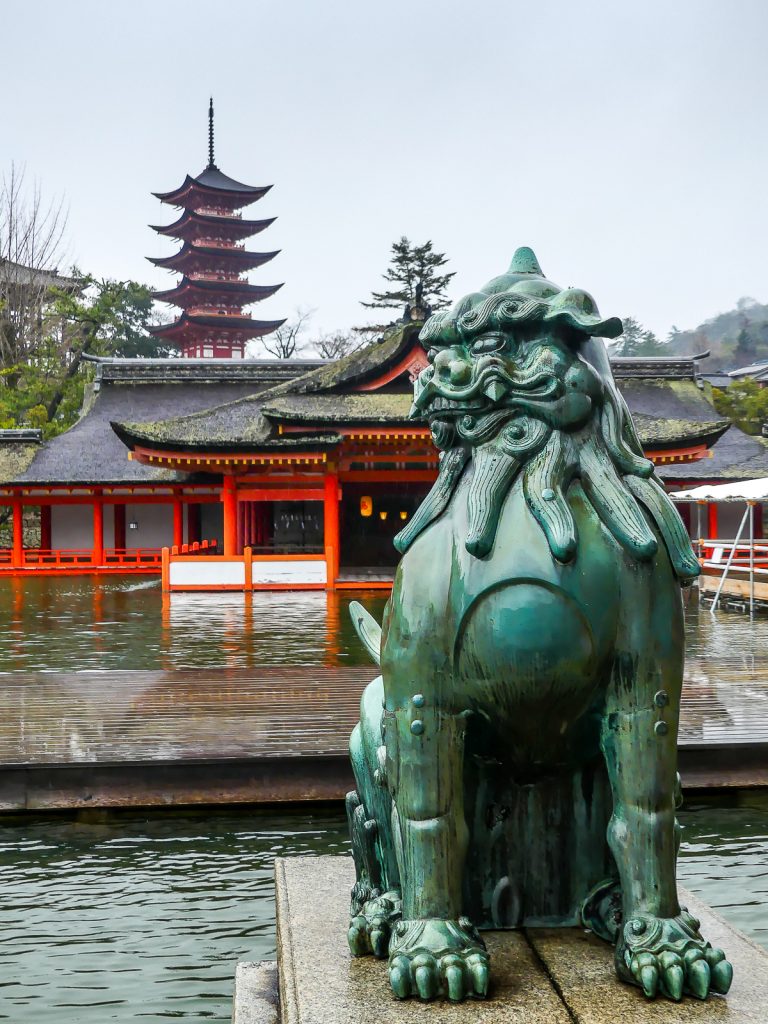 Miyajima temple Itsukushima Jinja